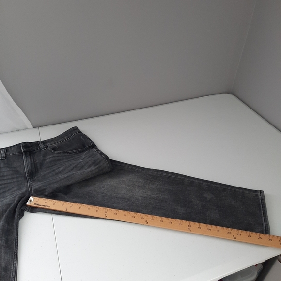 Chico's Gray Acid Wash Boyfriend Ankle Jeans size 6 - Picture 11 of 12